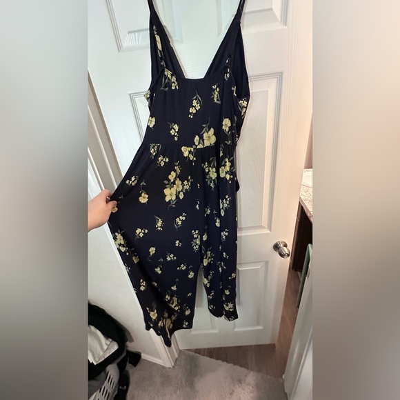 Plus Size Romper - Picture 3 of 3